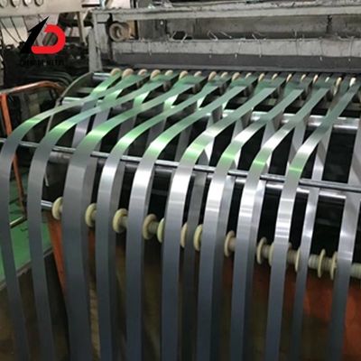 Hot Dip Galvanized Steel Coil Perlindungan karat yang sangat baik Bahan baja tahan lama Cocok untuk atap dan struktural